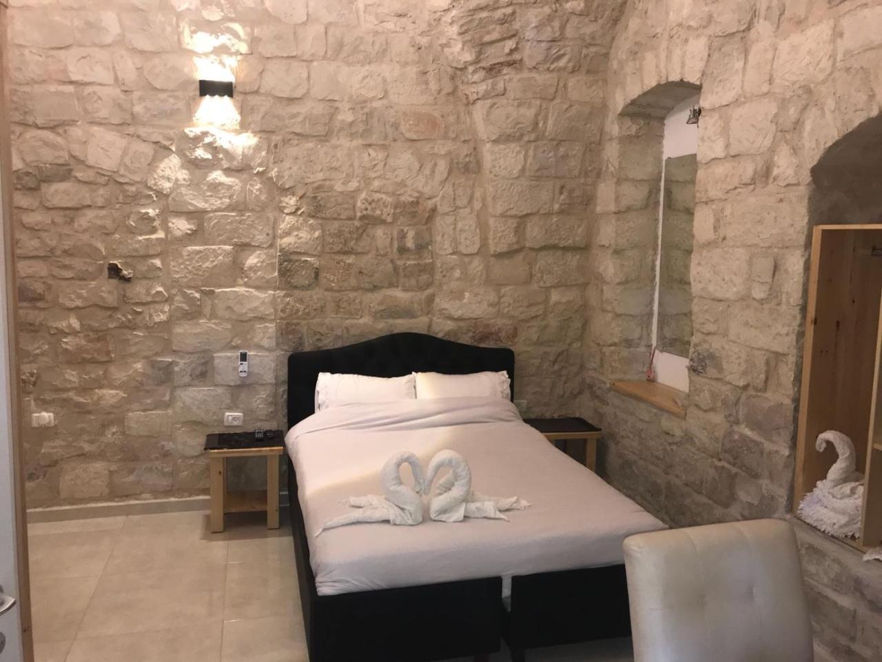 Mendy'S Accommodation Safed Buitenkant foto